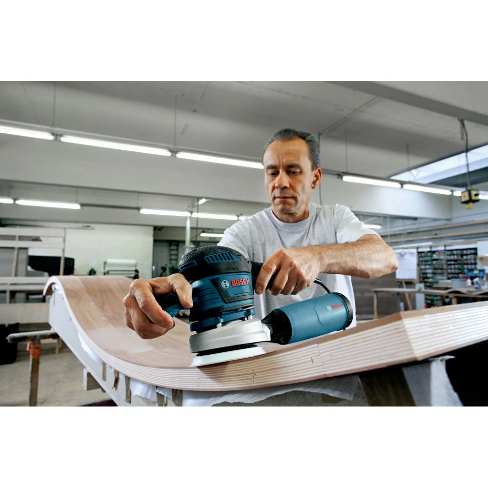 Bosch SR5R120 5 Pc 5 In. 120-Grit Sanding Discs For Wood 4 Bosch SR5R120 5 Pc 5 In. 120-Grit Sanding Discs For Wood - Image 4