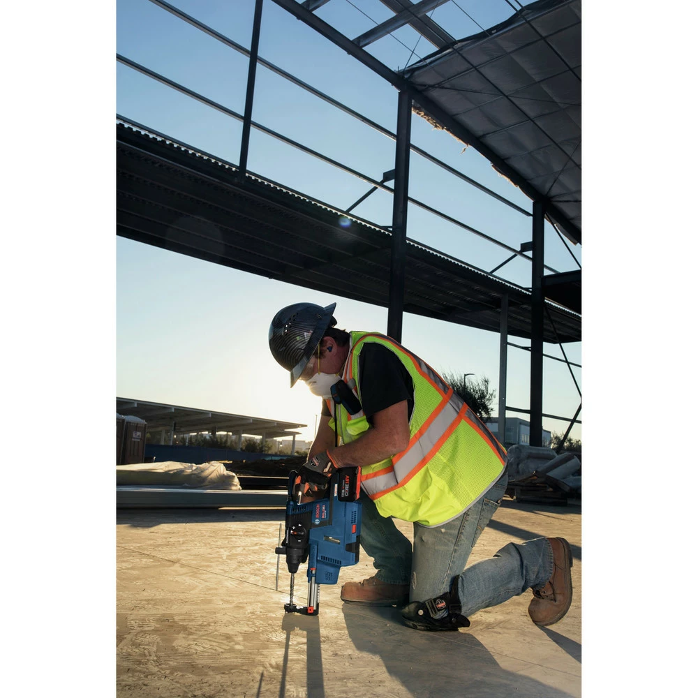 Factory Reconditioned Bosch GBH18V-26K24A-RT Bulldog 18V Brushless Lithium-Ion 1 In. Cordless SDS-Plus Rotary Hammer Kit With 2 Batteries (8 Ah) 9 Factory Reconditioned Bosch GBH18V-26K24A-RT Bulldog 18V Brushless Lithium-Ion 1 In. Cordless SDS-Plus Rotary Hammer Kit With 2 Batteries (8 Ah) - Image 9